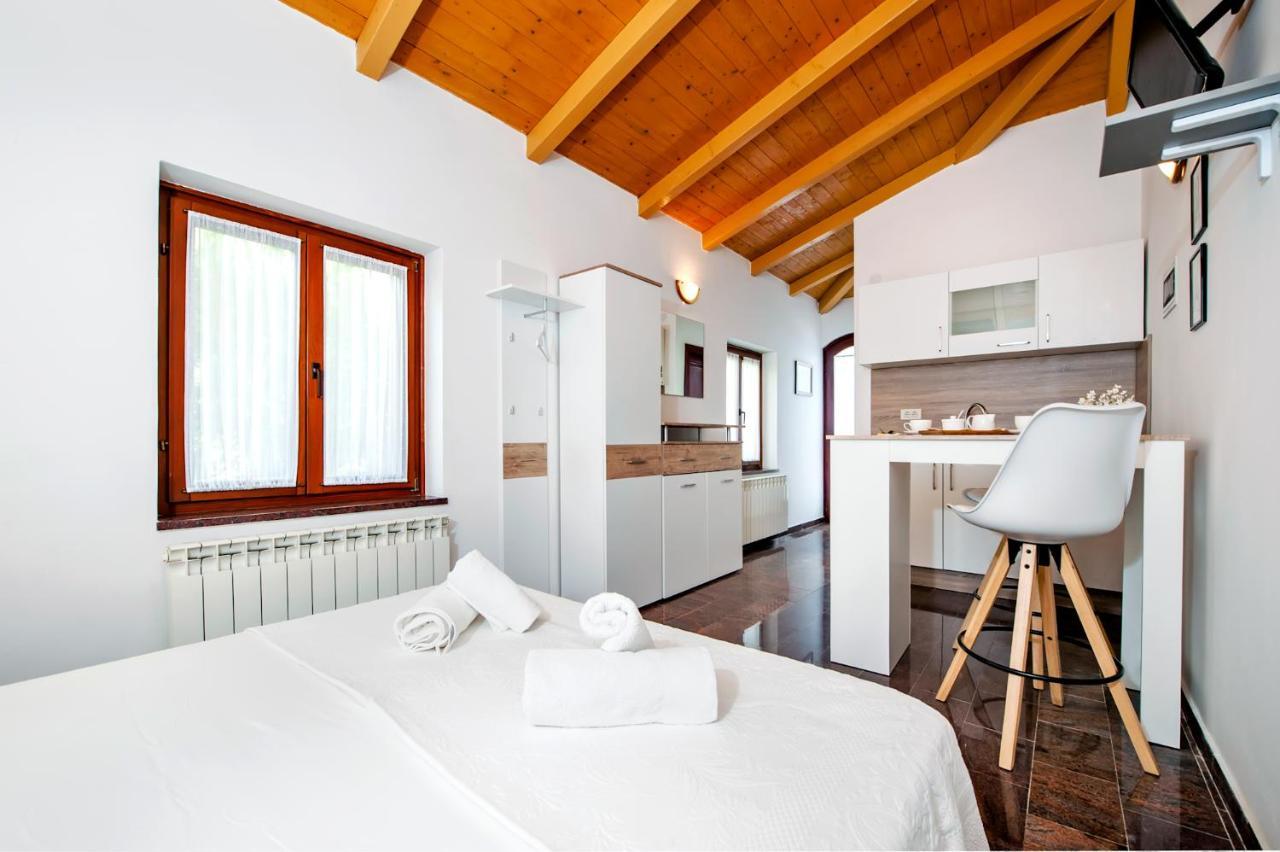 Apartments Carmelo 로비니 외부 사진