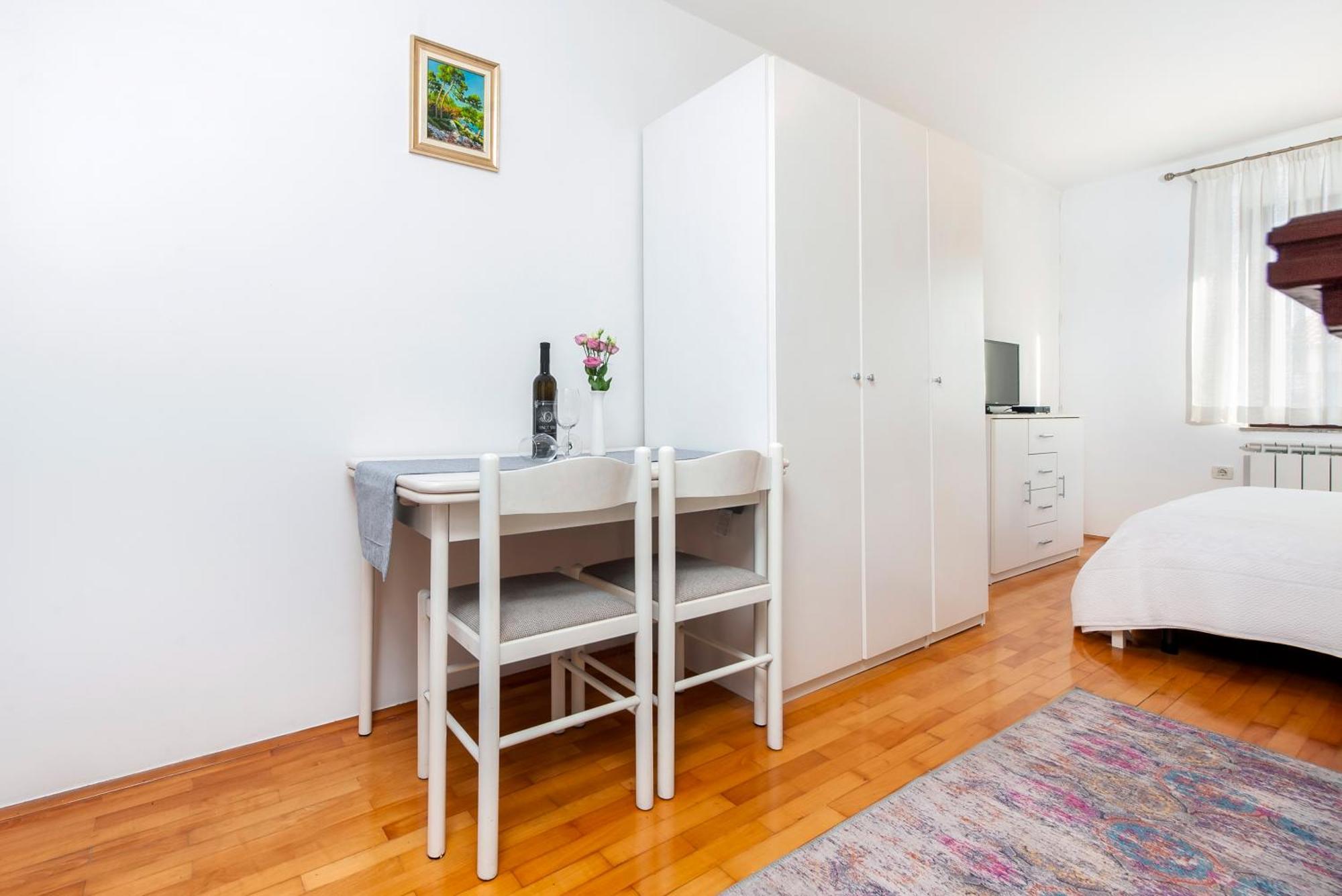 Apartments Carmelo 로비니 외부 사진