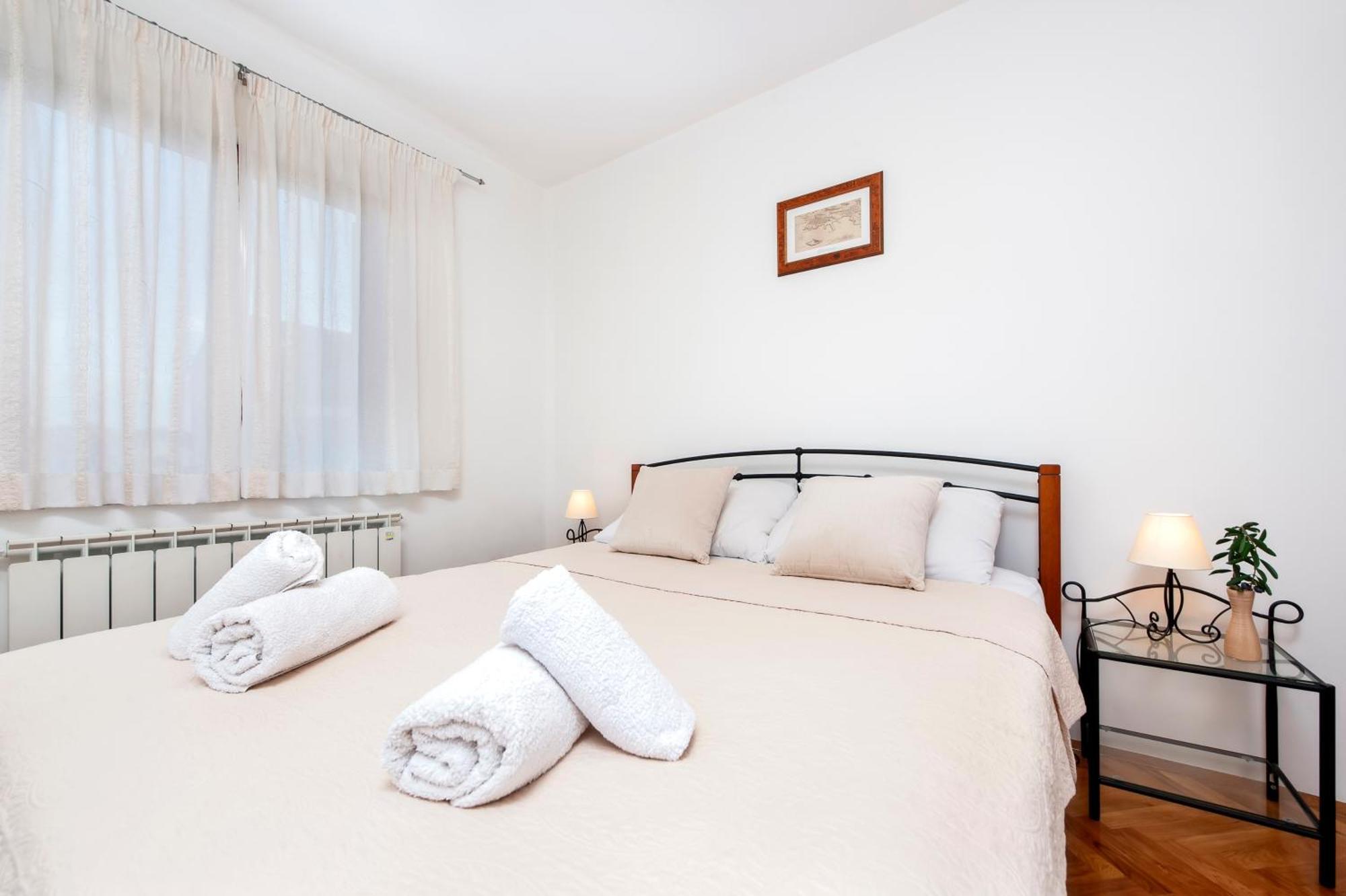 Apartments Carmelo 로비니 외부 사진